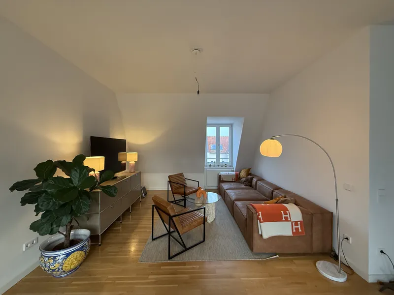 2,5-Zimmer-Dachgeschosswohnung in Prenzlauer Berg — photo 1